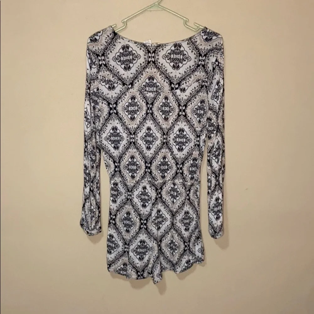 Mimi Chica Long sleeved romper